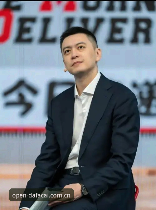 C罗压力值爆表？杨鸣这番点评，藏着世界杯前锋线的残酷真相——赛事热评深度评测